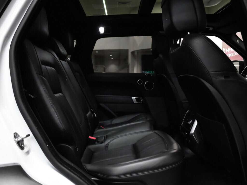 Land Rover Range Rover Sport 2018 года с пробегом. Фото: #8