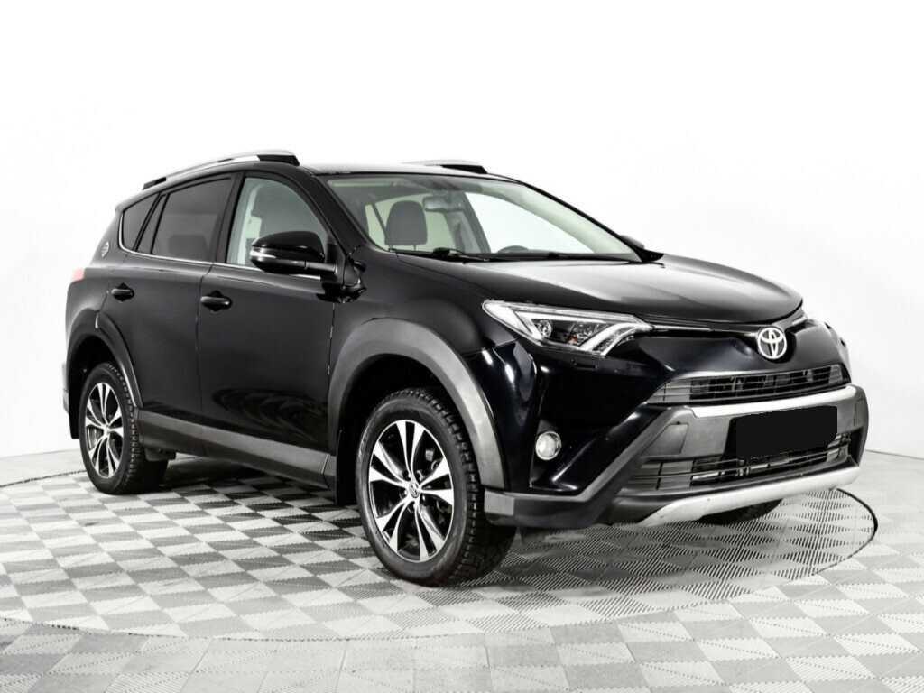 Toyota RAV4 2018 года с пробегом. Фото: #2