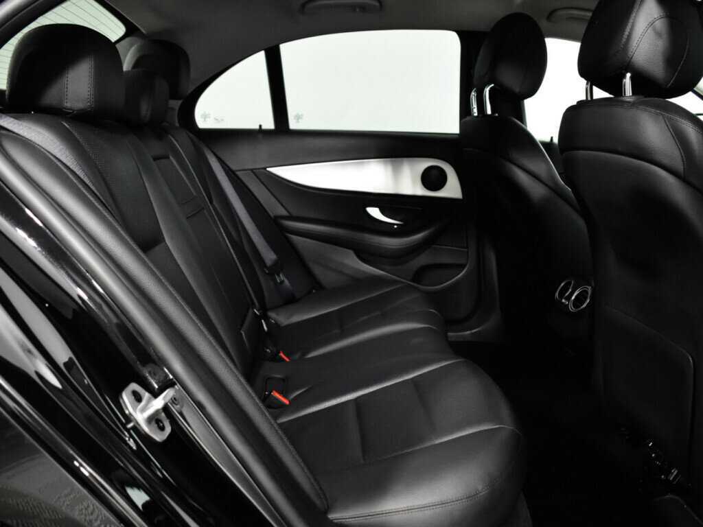 Mercedes-Benz E-Класс 2021 года с пробегом. Фото: #9