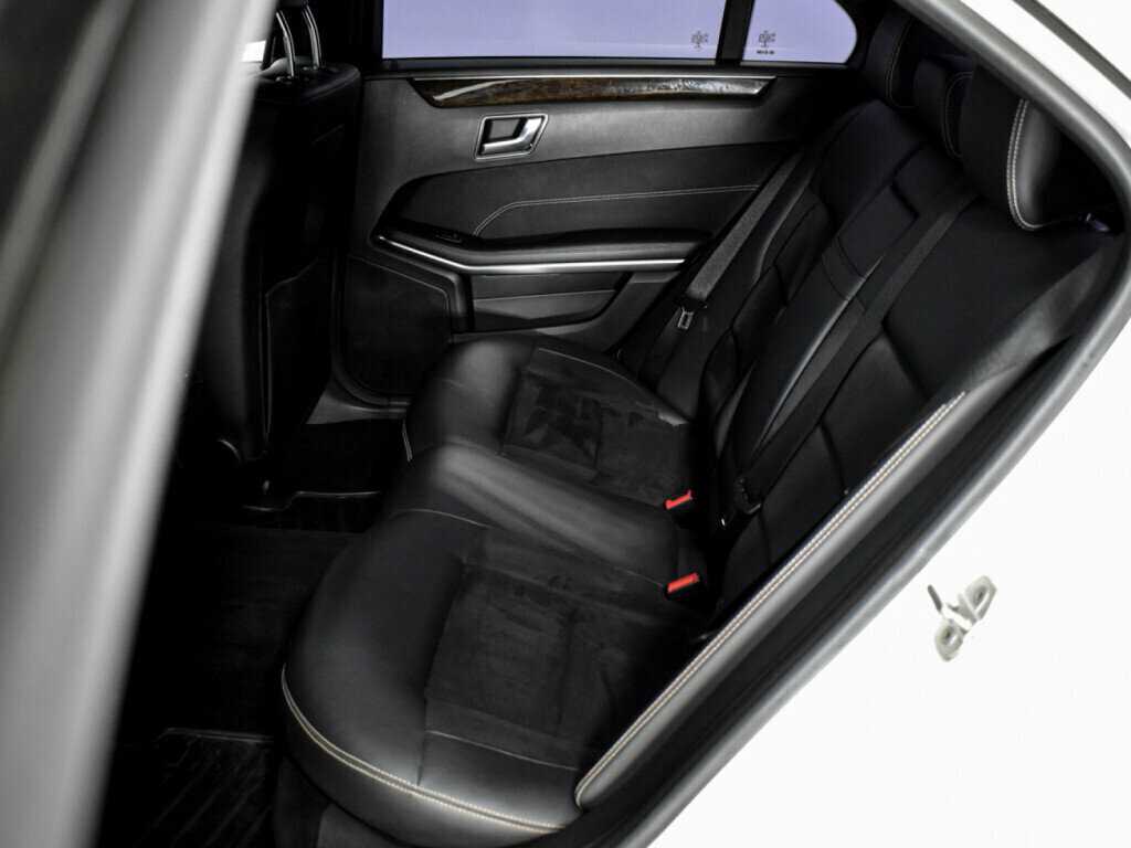 Mercedes-Benz E-Класс 2015 года с пробегом. Фото: #11
