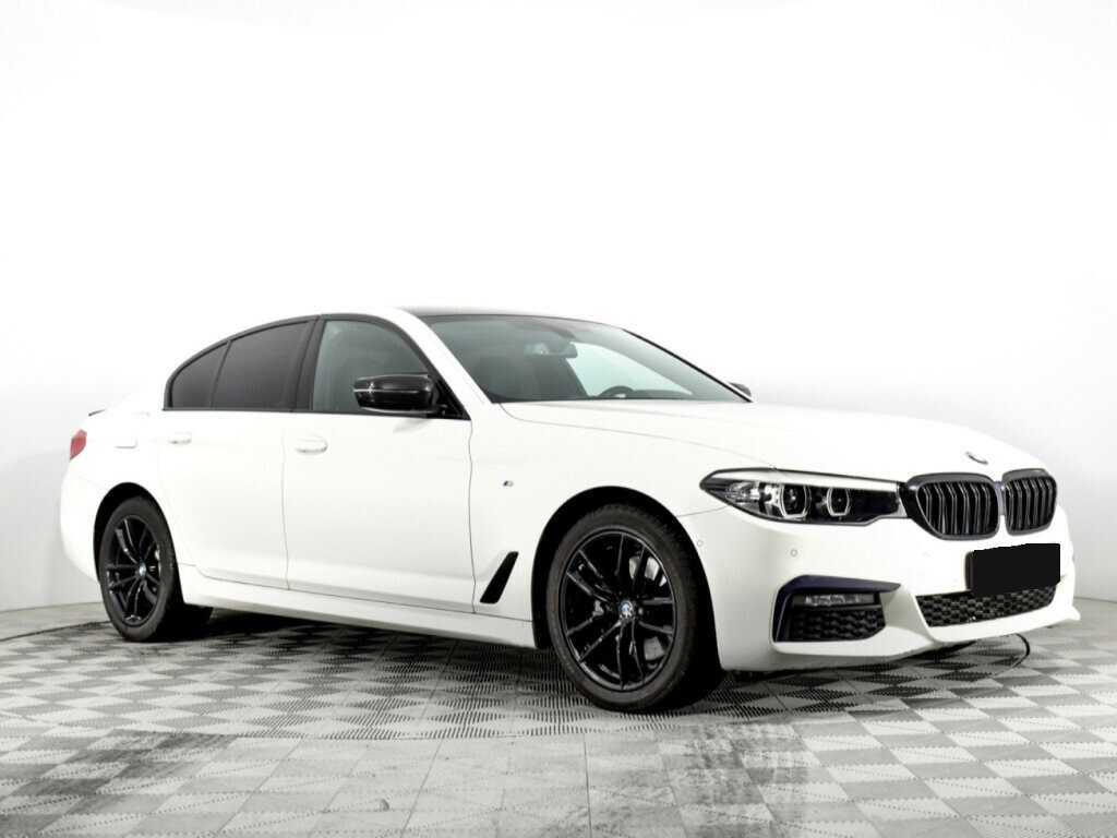 BMW 5 серии 2019 года с пробегом. Фото: #2