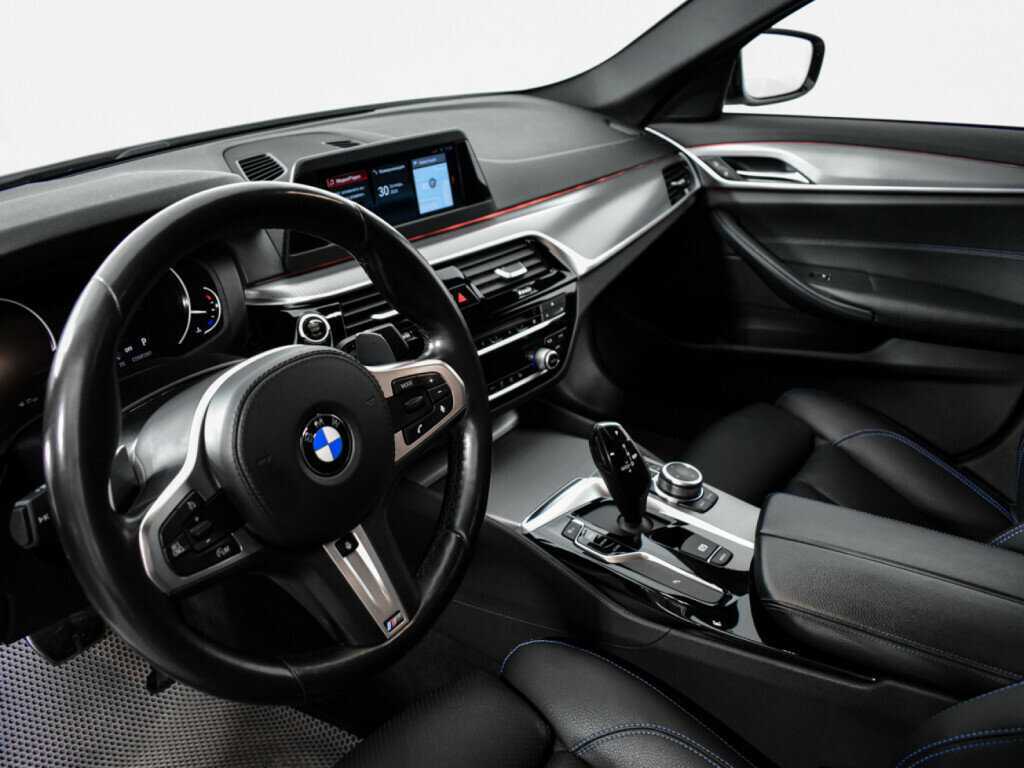 BMW 5 серии 2019 года с пробегом. Фото: #8