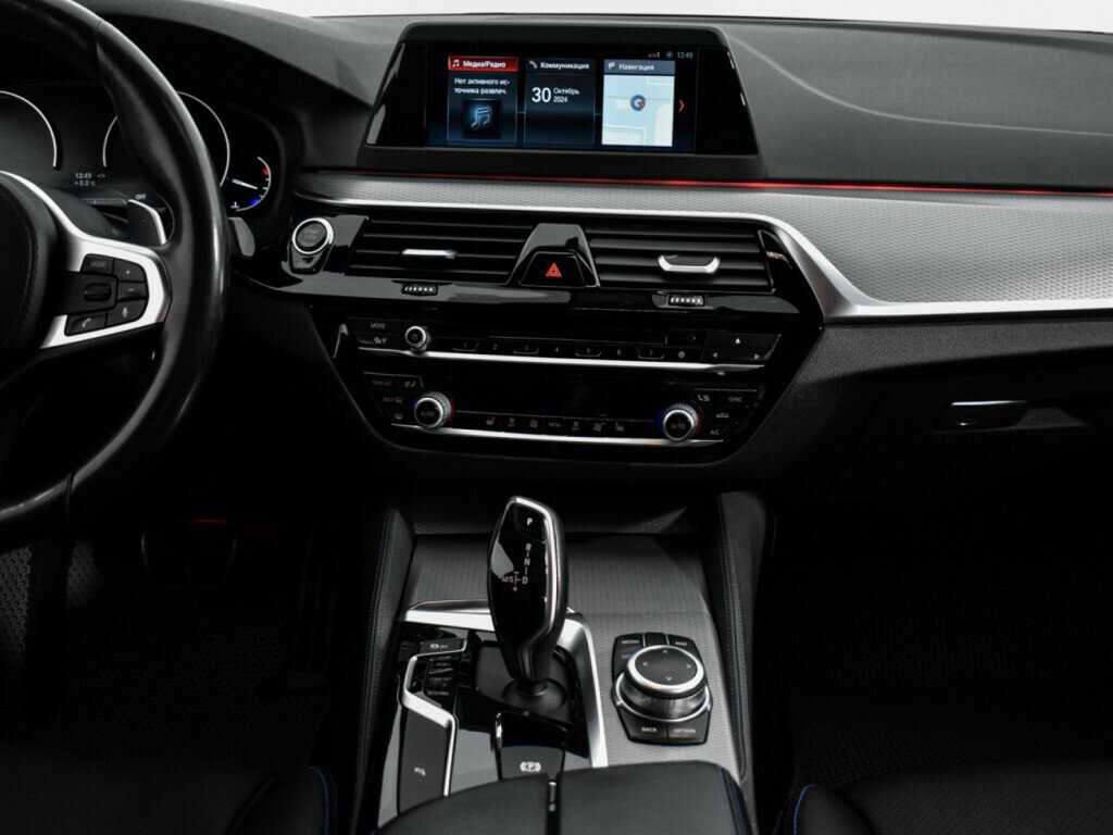 BMW 5 серии 2019 года с пробегом. Фото: #13
