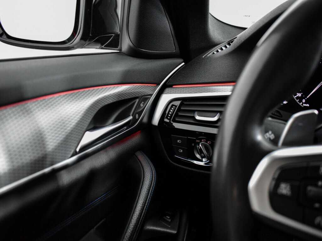 BMW 5 серии 2019 года с пробегом. Фото: #15