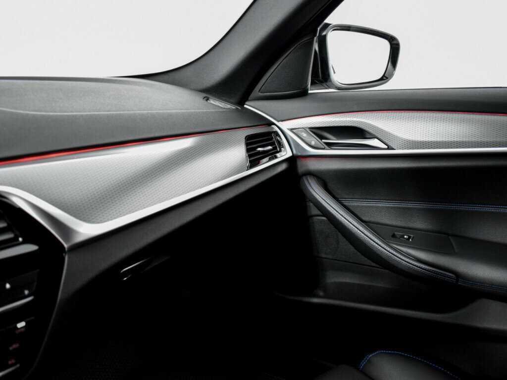 BMW 5 серии 2019 года с пробегом. Фото: #16