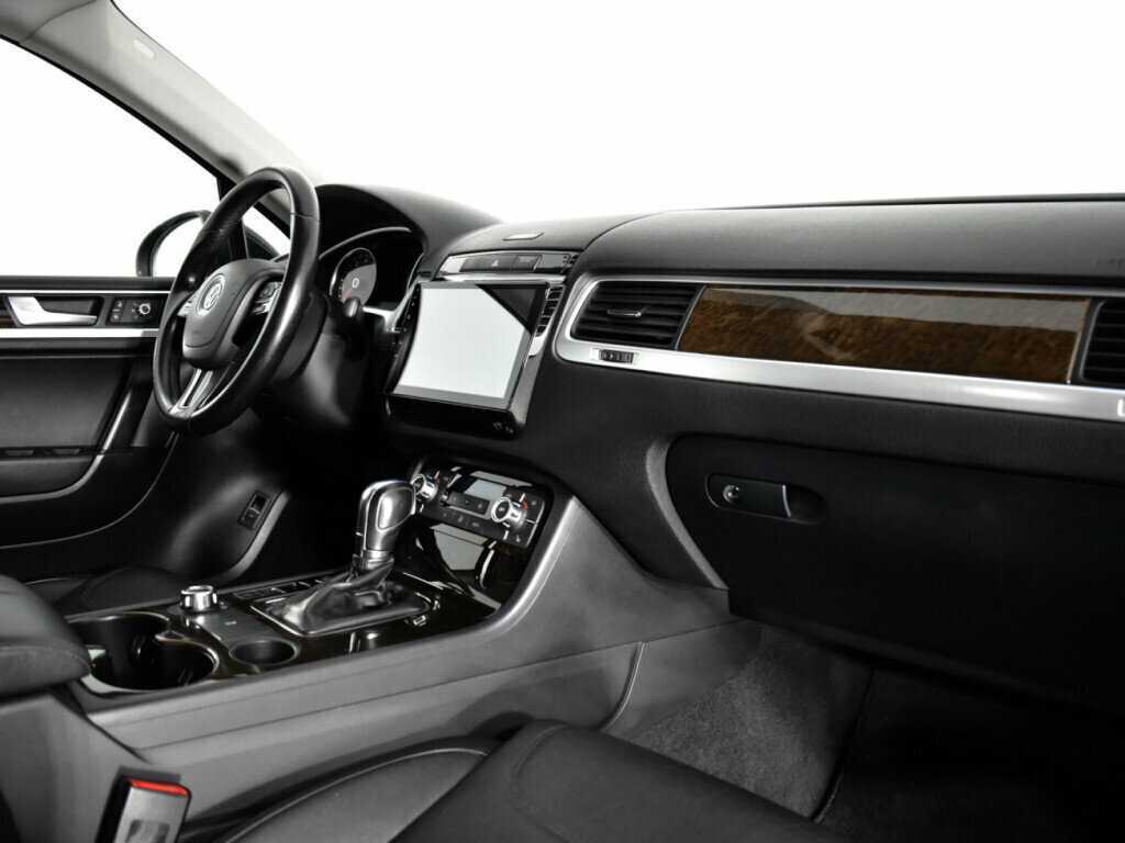 Volkswagen Touareg 2011 года с пробегом. Фото: #8