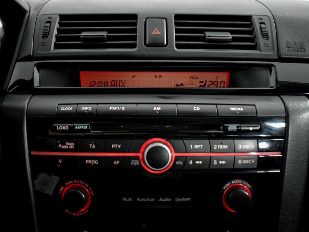 Mazda 3 2008 года с пробегом. Фото: #12