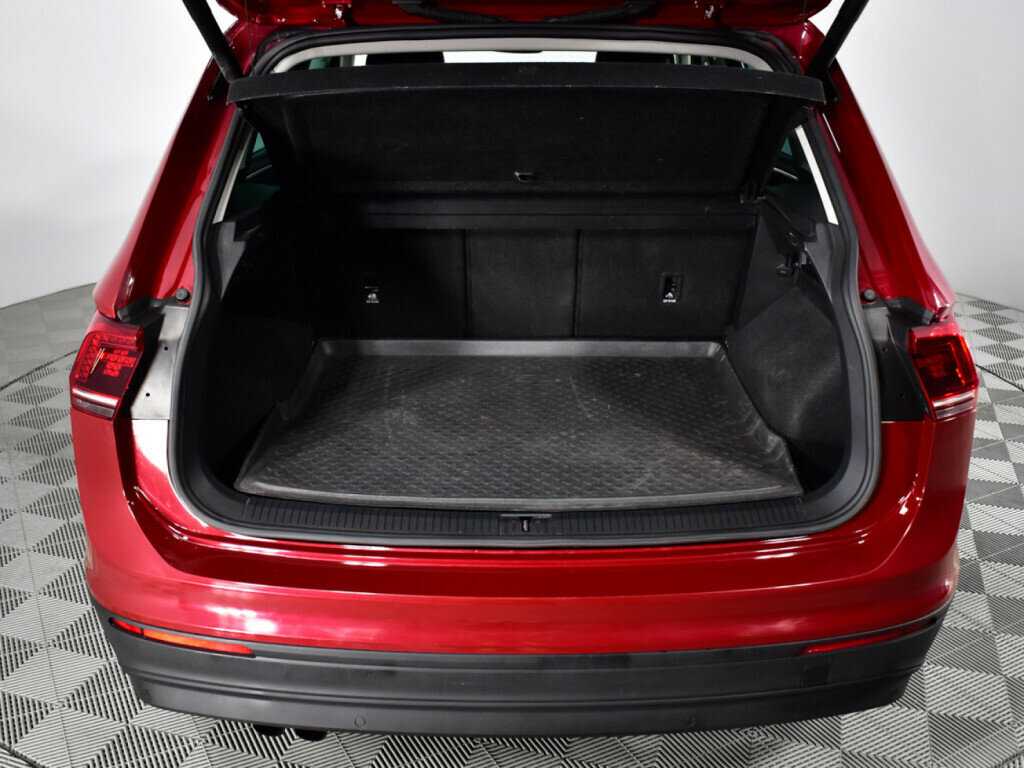 Volkswagen Tiguan 2018 года с пробегом. Фото: #15