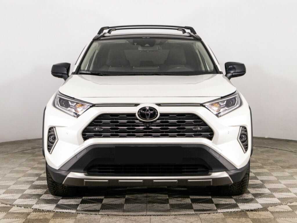 Toyota RAV4 2022 года с пробегом. Фото: #1