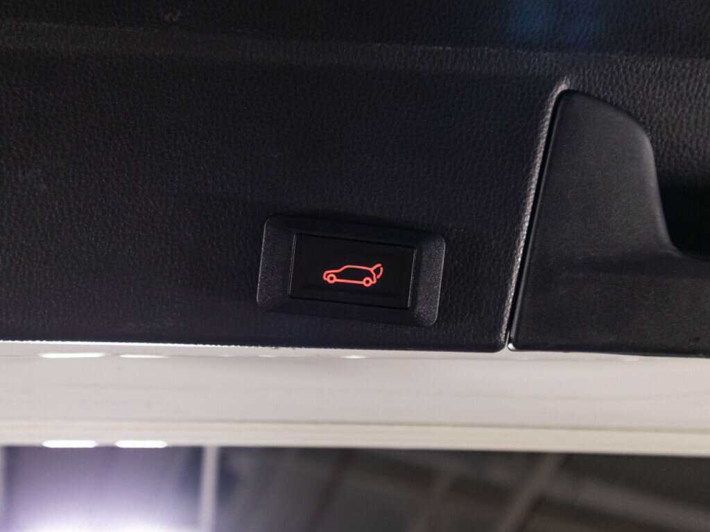 Toyota RAV4 2022 года с пробегом. Фото: #13