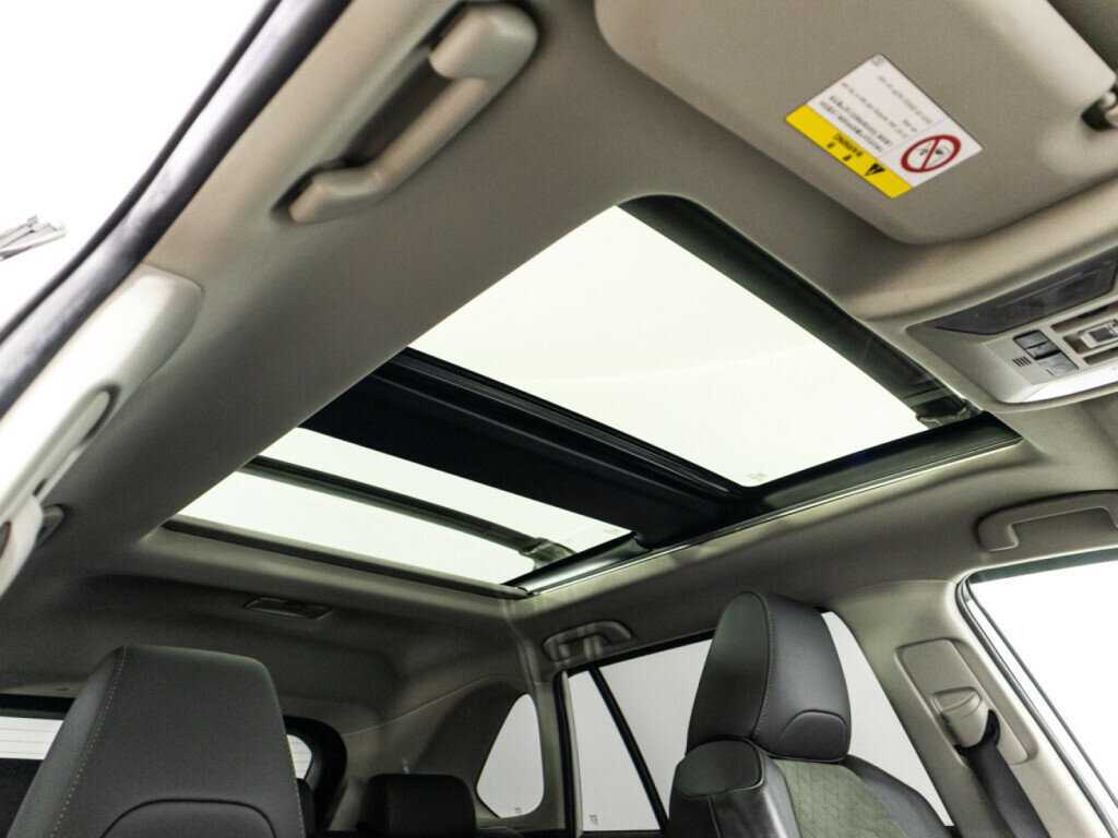 Toyota RAV4 2022 года с пробегом. Фото: #20