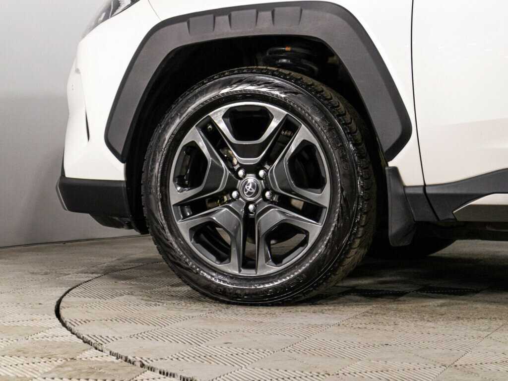Toyota RAV4 2022 года с пробегом. Фото: #23