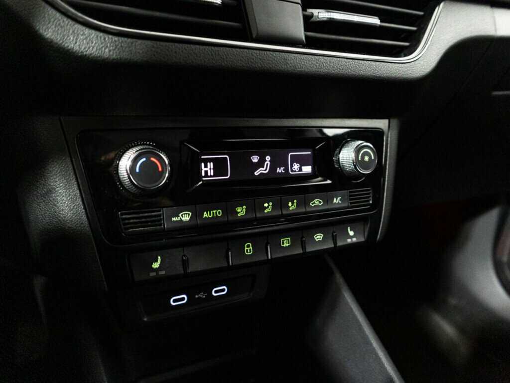 Б/У Шкода Рапид 2020 года. Фото: #15