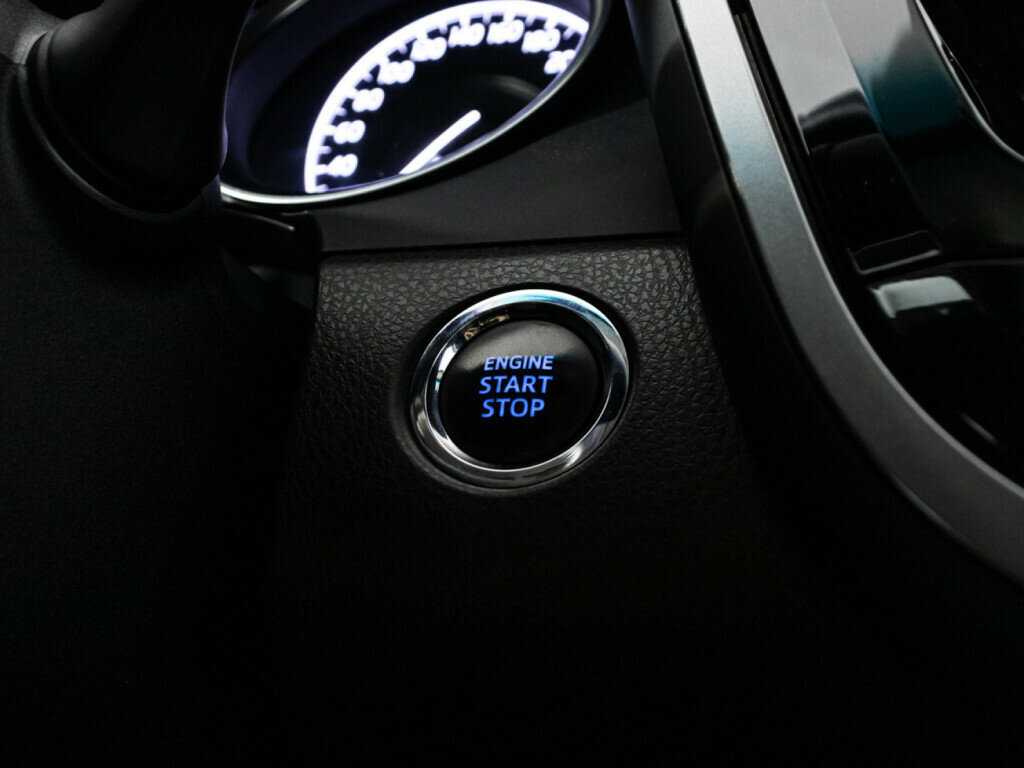 Toyota Camry 2021 года с пробегом. Фото: #18