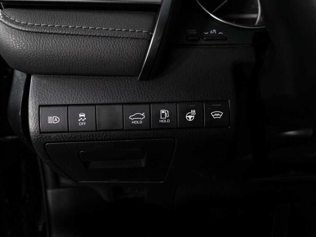 Toyota Camry 2021 года с пробегом. Фото: #19