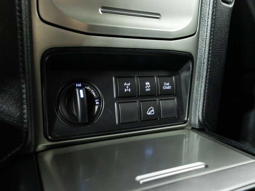 Toyota Land Cruiser Prado 2019 года с пробегом. Фото: #15