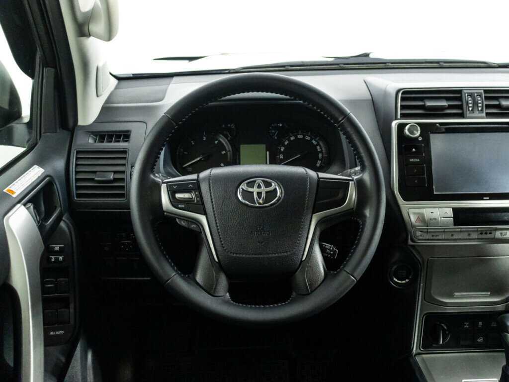 Toyota Land Cruiser Prado 2019 года с пробегом. Фото: #17