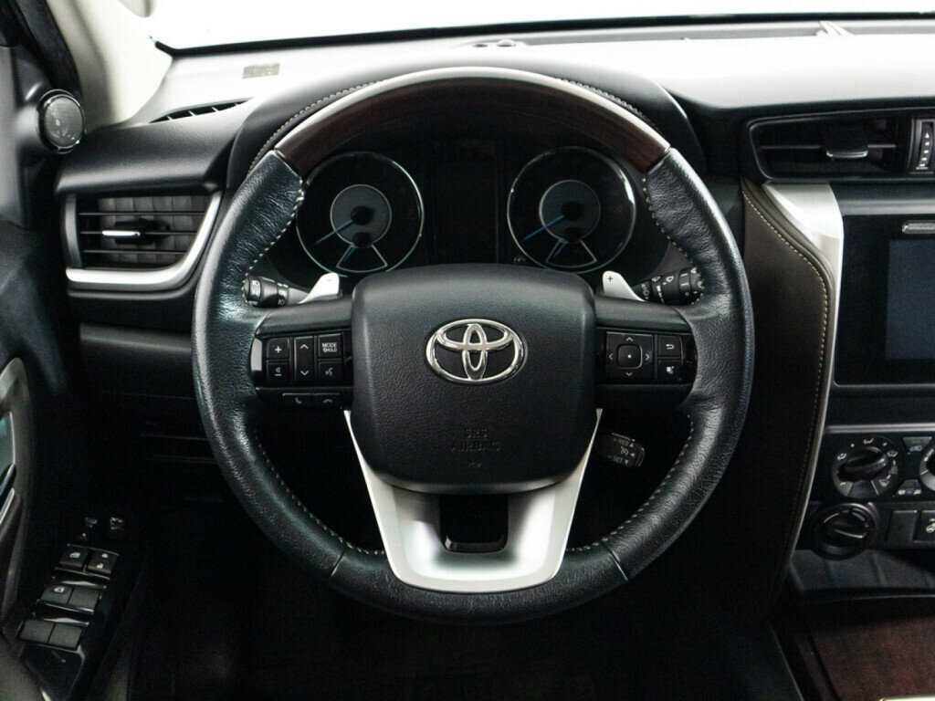 Toyota Fortuner 2019 года с пробегом. Фото: #20