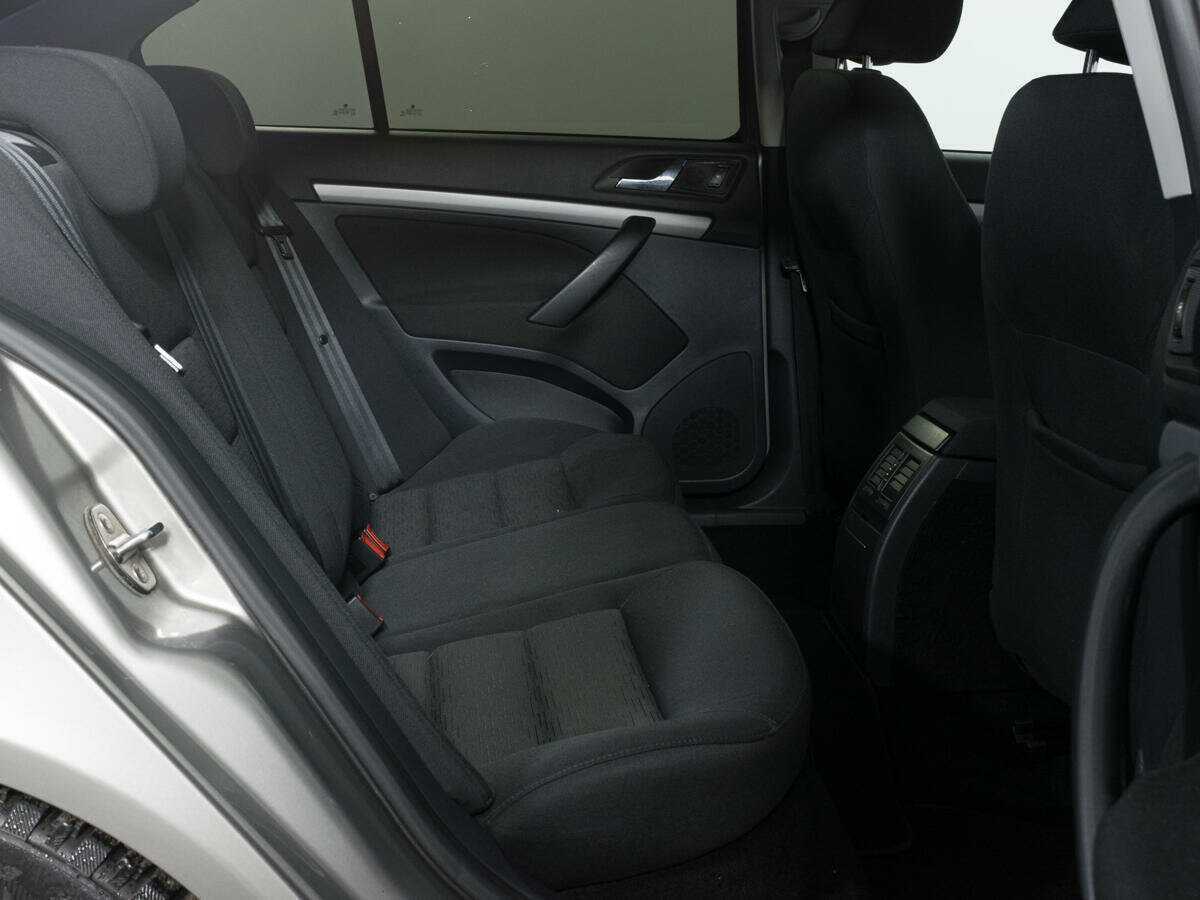 Skoda Octavia 2011 года с пробегом. Фото: #12