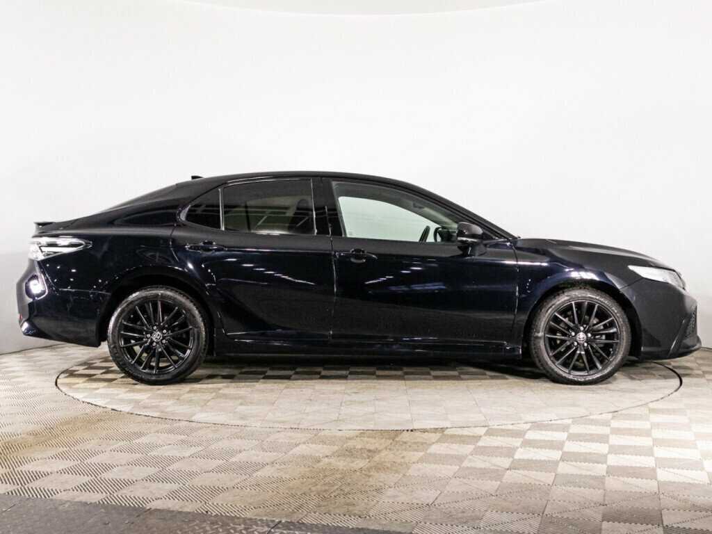 Toyota Camry 2021 года с пробегом. Фото: #3