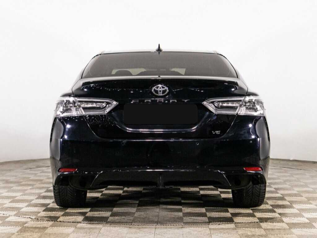 Toyota Camry 2021 года с пробегом. Фото: #5