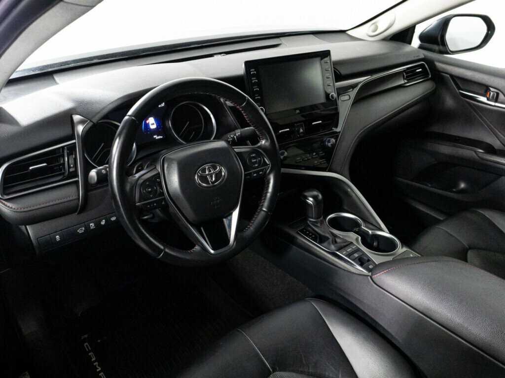 Toyota Camry 2021 года с пробегом. Фото: #10