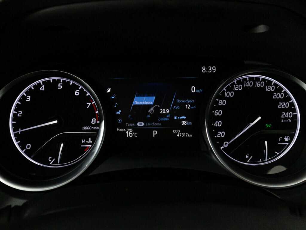 Toyota Camry 2021 года с пробегом. Фото: #11