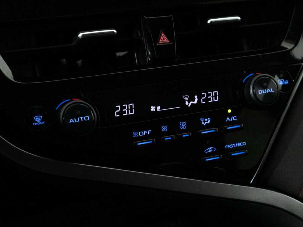 Toyota Camry 2021 года с пробегом. Фото: #15