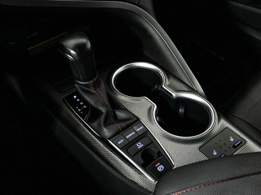 Toyota Camry 2021 года с пробегом. Фото: #16