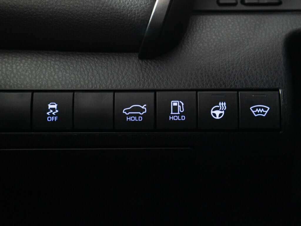 Toyota Camry 2021 года с пробегом. Фото: #18