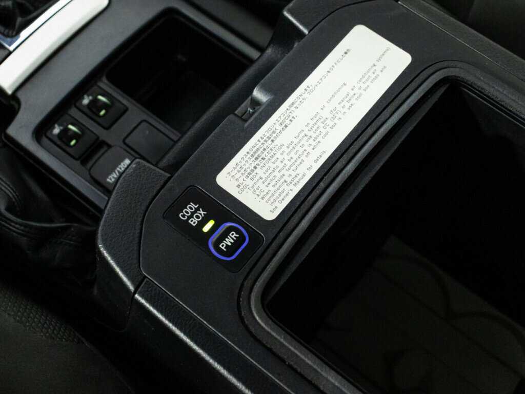 Toyota Land Cruiser Prado 2011 года с пробегом. Фото: #18