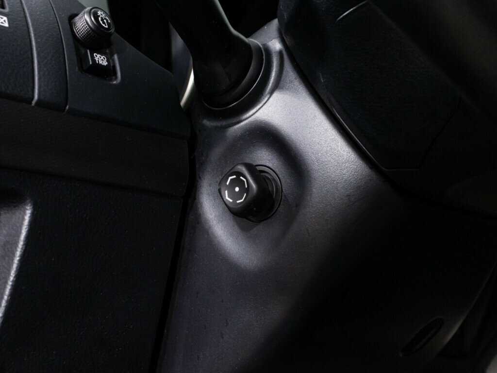 Toyota Land Cruiser Prado 2011 года с пробегом. Фото: #20