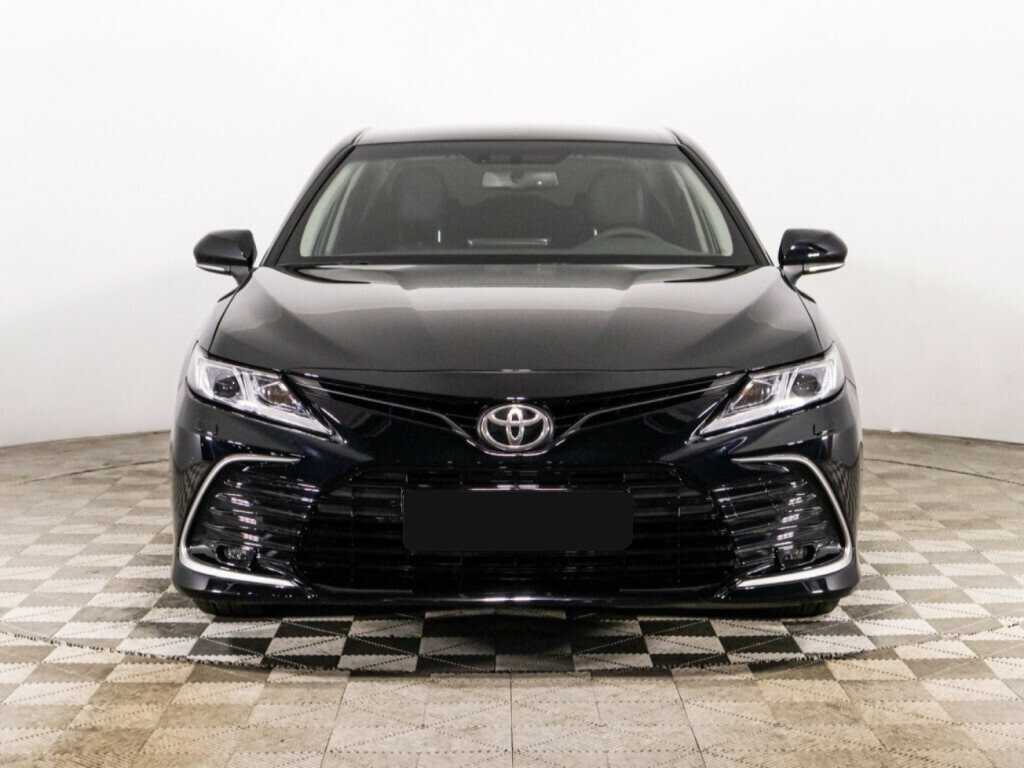 Toyota Camry 2021 года с пробегом. Фото: #1