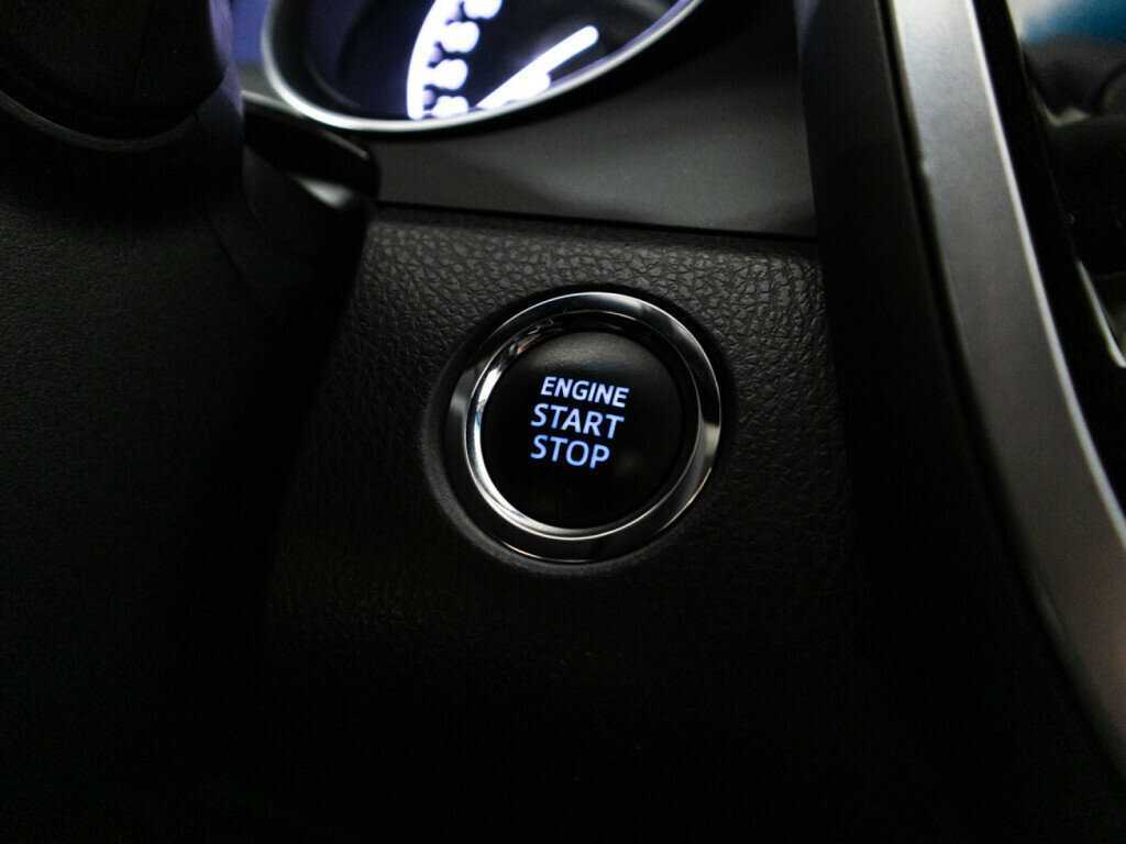 Toyota Camry 2021 года с пробегом. Фото: #18