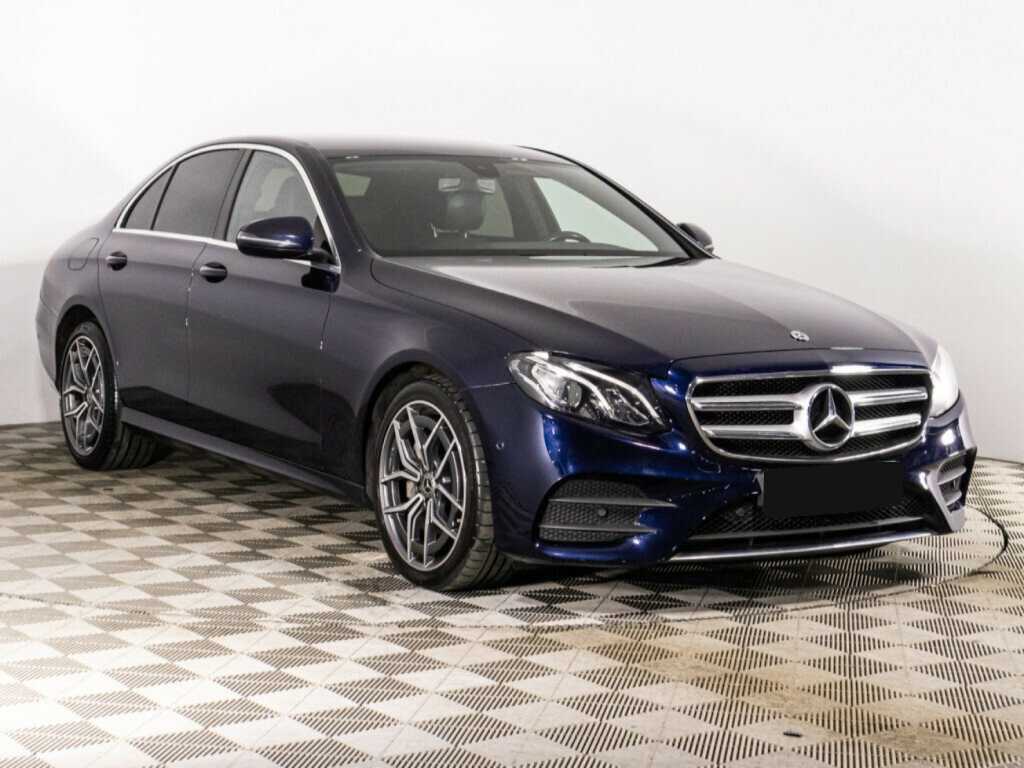 Mercedes-Benz E-Класс 2020 года с пробегом. Фото: #2