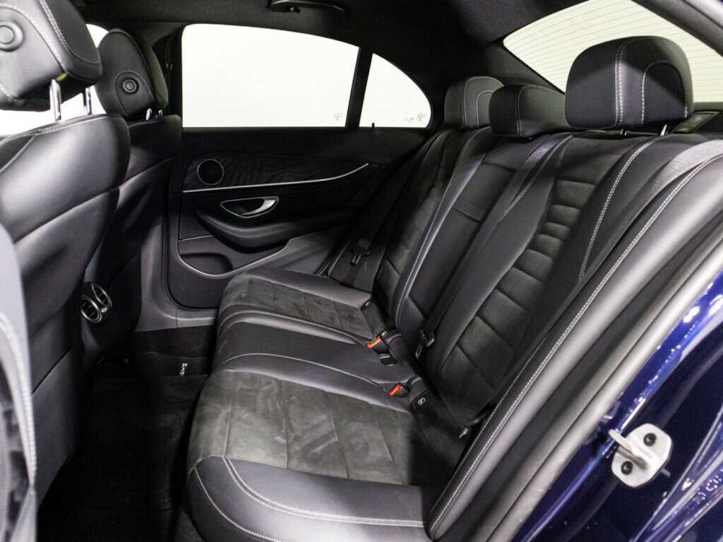 Mercedes-Benz E-Класс 2020 года с пробегом. Фото: #9