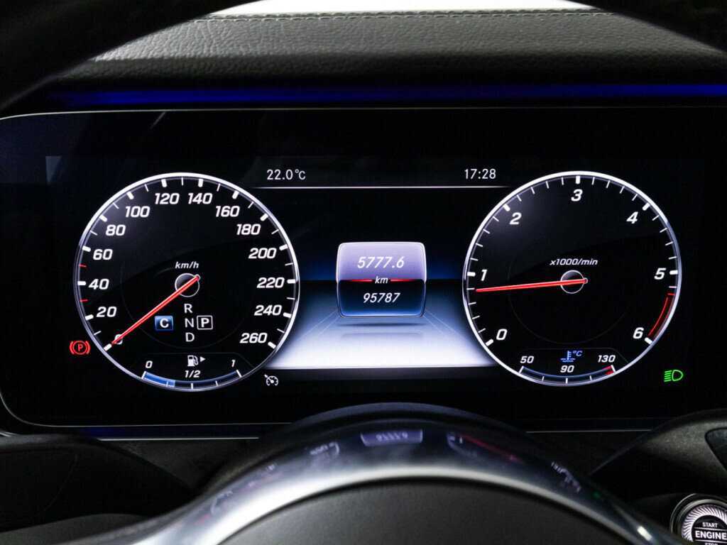 Mercedes-Benz E-Класс 2020 года с пробегом. Фото: #11