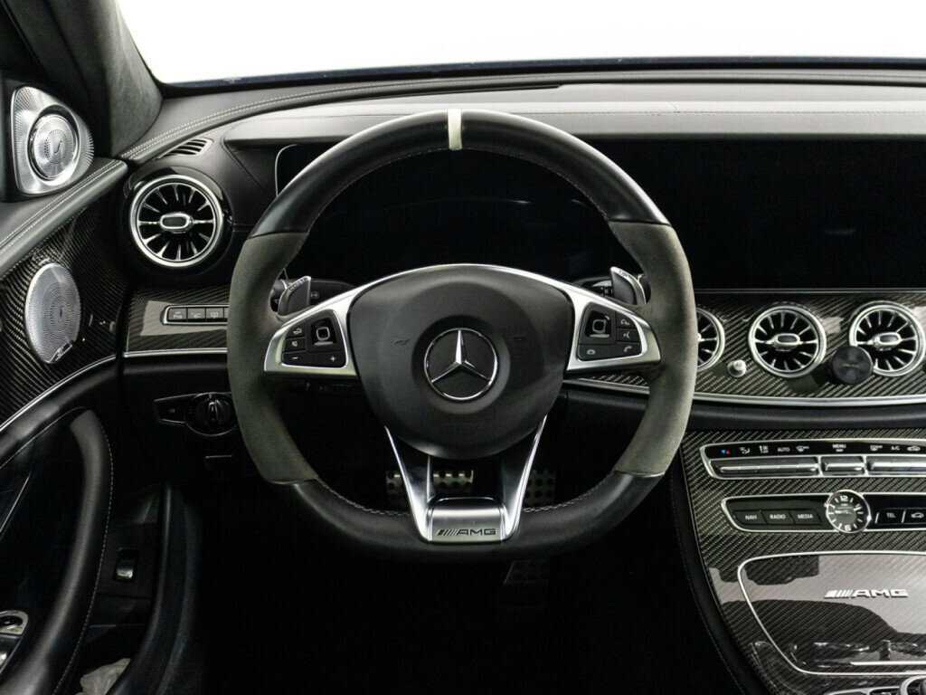 Mercedes-Benz E-Класс AMG 2018 года с пробегом. Фото: #25