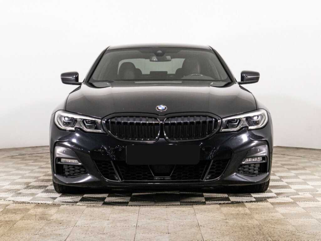 BMW 3 серии 2019 года с пробегом. Фото: #1