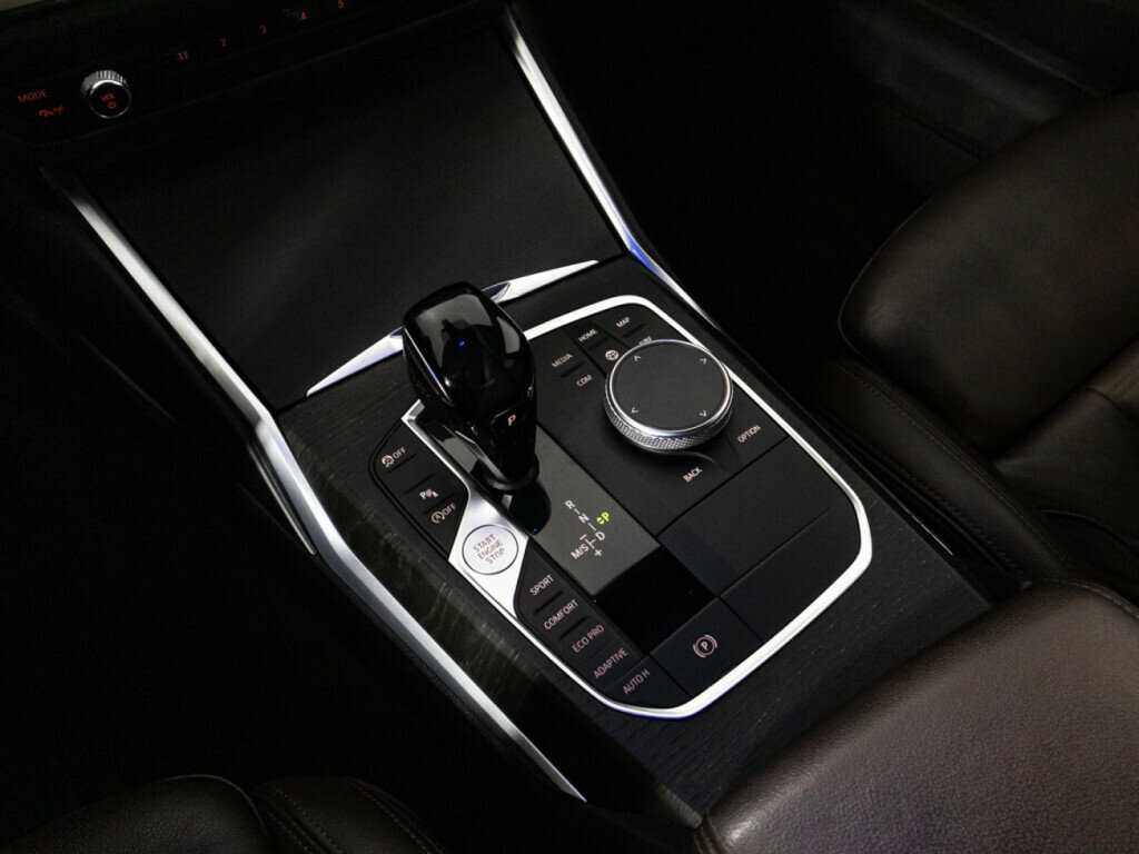 BMW 3 серии 2019 года с пробегом. Фото: #18