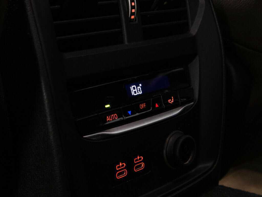 BMW 3 серии 2019 года с пробегом. Фото: #19