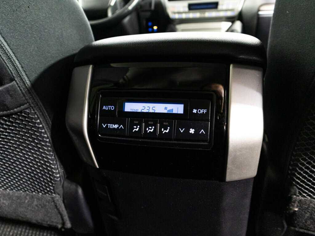 Toyota Land Cruiser Prado 2018 года с пробегом. Фото: #21