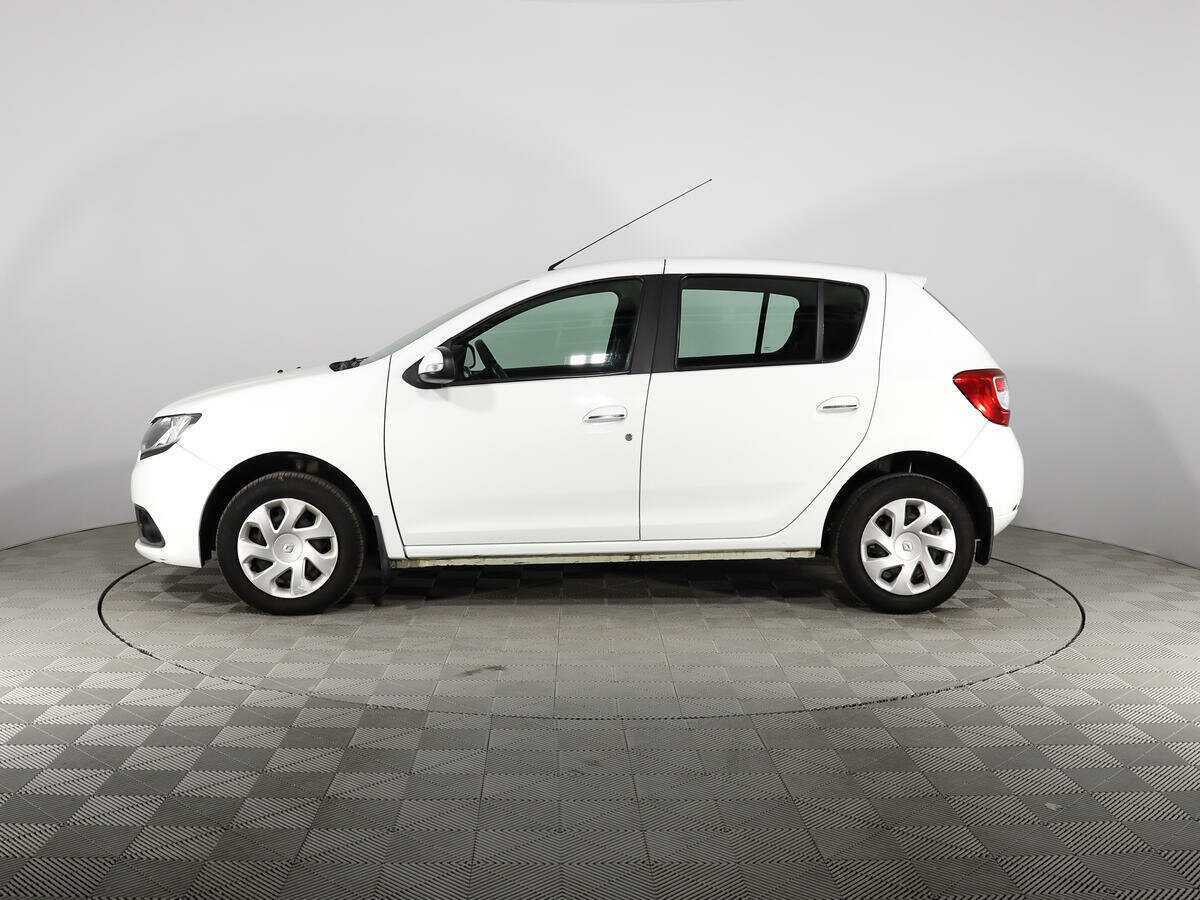 Б/У Рено Сандеро 2017 года. Фото: #3