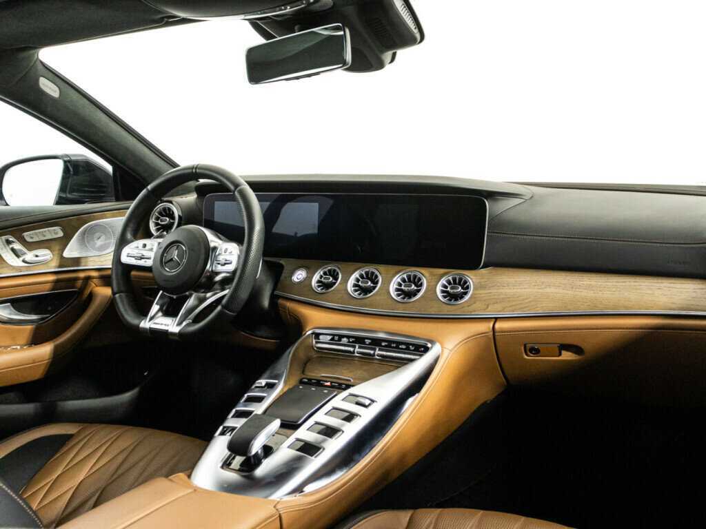 Mercedes-Benz AMG GT 2019 года с пробегом. Фото: #8