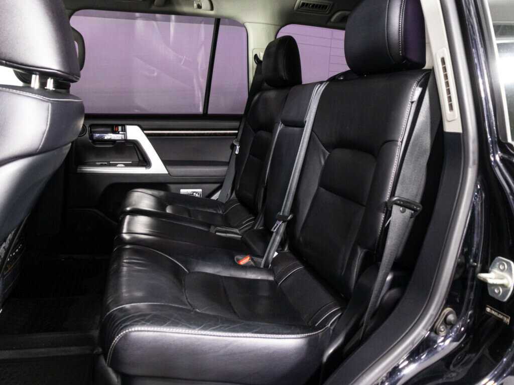 Toyota Land Cruiser 2013 года с пробегом. Фото: #9