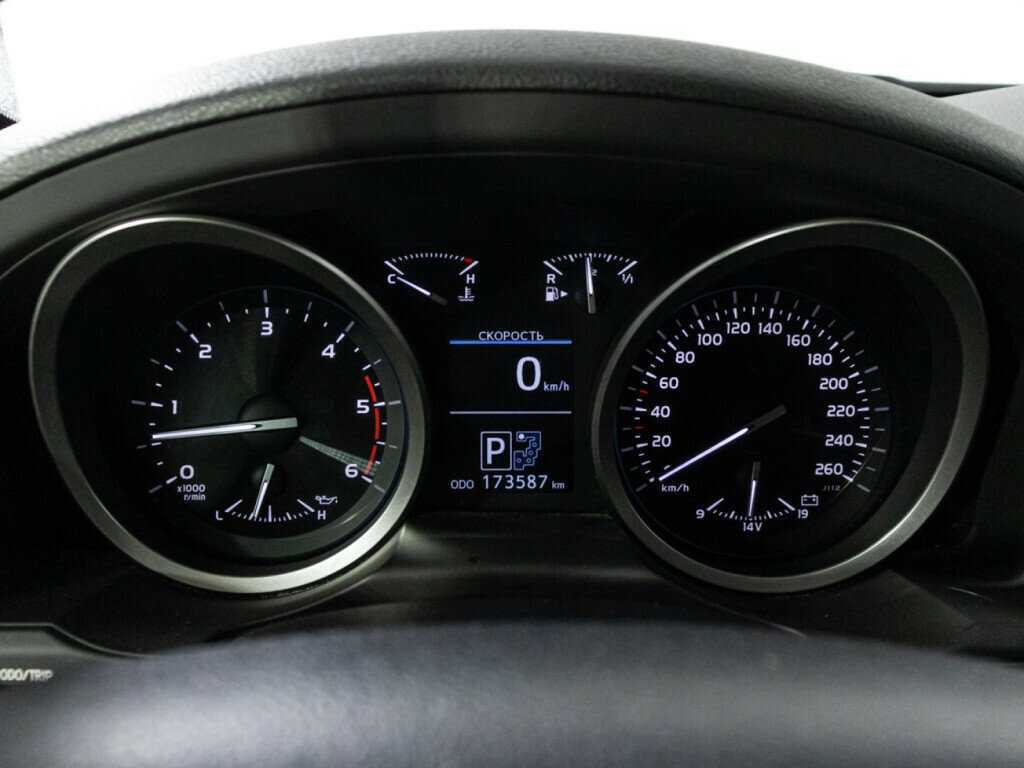 Toyota Land Cruiser 2013 года с пробегом. Фото: #11