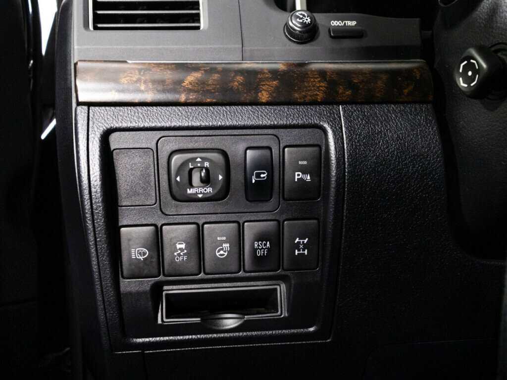 Toyota Land Cruiser 2013 года с пробегом. Фото: #20