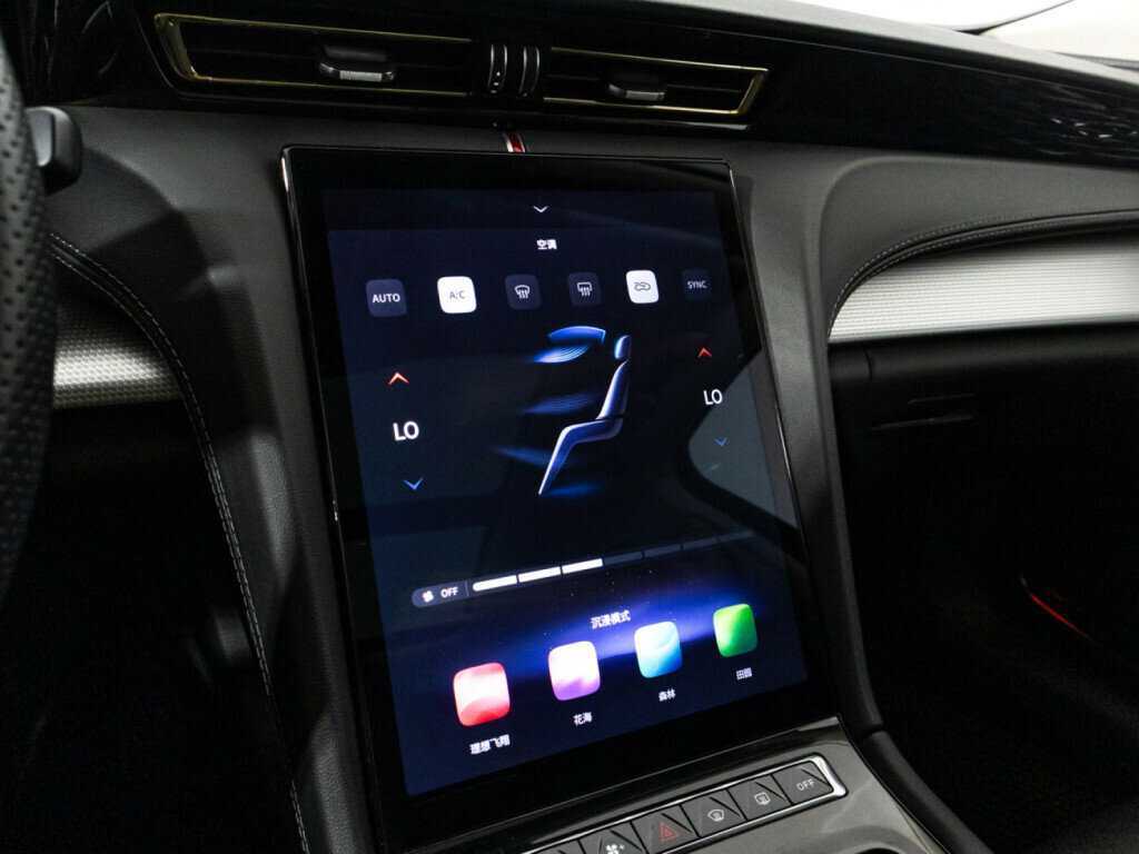 Hongqi H5 2023 года с пробегом. Фото: #17