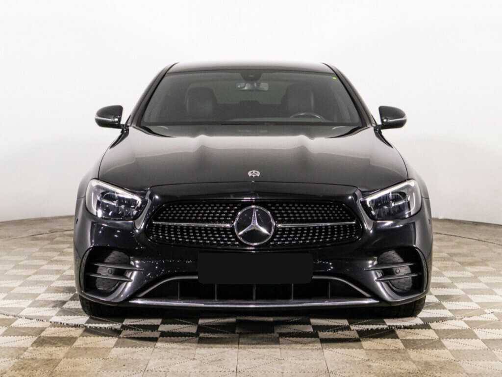Mercedes-Benz E-Класс 2020 года с пробегом. Фото: #1