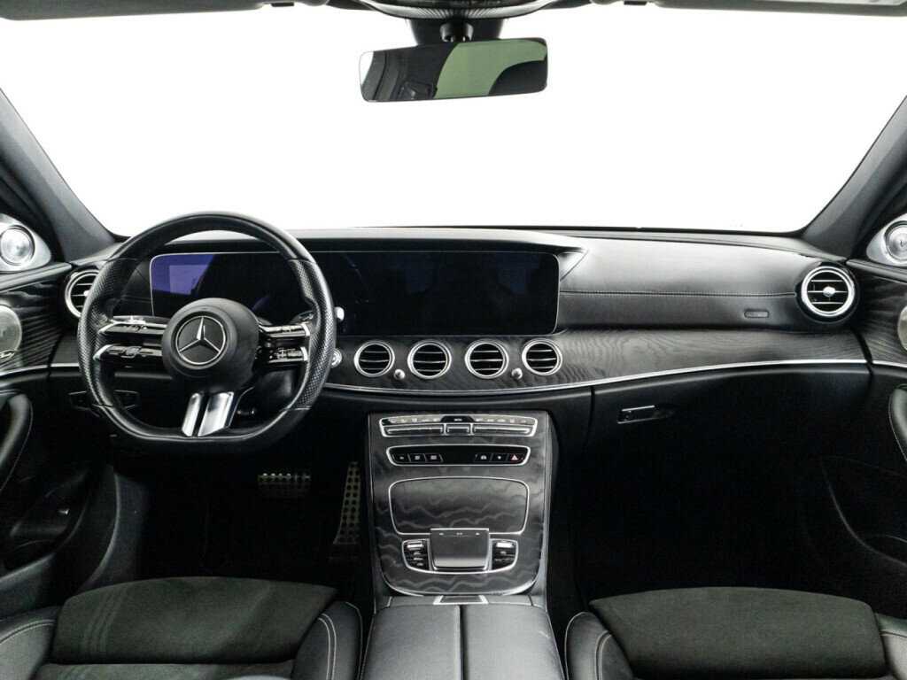 Mercedes-Benz E-Класс 2020 года с пробегом. Фото: #12